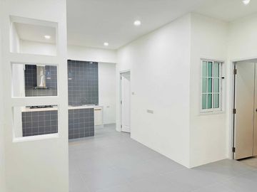 Newly renovated townhouse for sale, 2 bedrooms, 1 bathroom, Phuket, Phuket