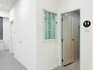 Newly renovated townhouse for sale, 2 bedrooms, 1 bathroom, Phuket, Phuket