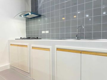 Newly renovated townhouse for sale, 2 bedrooms, 1 bathroom, Phuket, Phuket