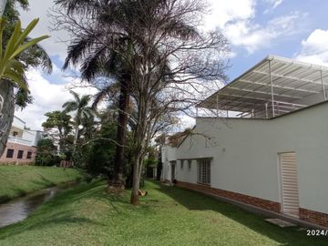 VENTA ESTRATEGICA CASA 1 PISO EN CONDOMINIO - CONTIGUO COLEGIO ALEMAN, BENNETT