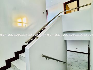 Casa Nueva en Venta fracc. Lomas Universidad  $5,400,000.