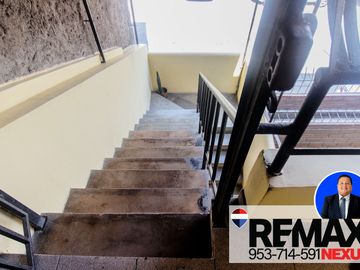 SE VENDE AMPLIO DEPARTAMENTO DUPLEX EN SAN JUAN DE MIRAFLORES