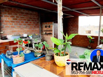 SE VENDE AMPLIO DEPARTAMENTO DUPLEX EN SAN JUAN DE MIRAFLORES