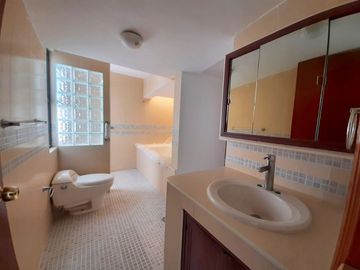 CASA EN VENTA EN PUEBLA PARA FAMILIA GRANDE EN ZONA CENTRICA CERCA DEL HOSPITAL IMSS LA MARGARITA