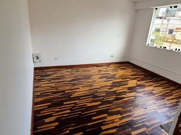 Se Vende Casa de tres pisos En San Borja