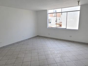 Se Vende Casa de tres pisos En San Borja