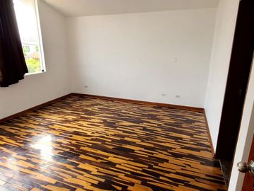 Se Vende Casa de tres pisos En San Borja