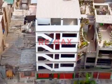 ¡Oportunidad Única de Inversión! Edificio en venta en la URB. CANTO REY - SJL