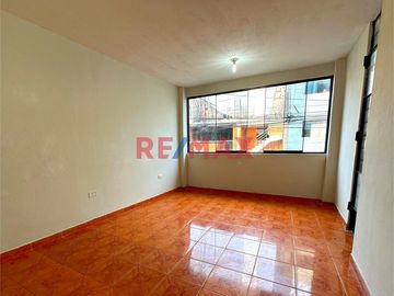 ¡Oportunidad Única de Inversión! Edificio en venta en la URB. CANTO REY - SJL