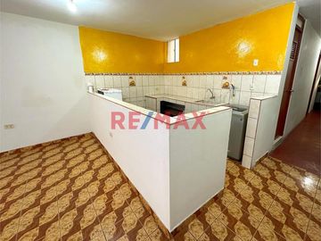 ¡Oportunidad Única de Inversión! Edificio en venta en la URB. CANTO REY - SJL