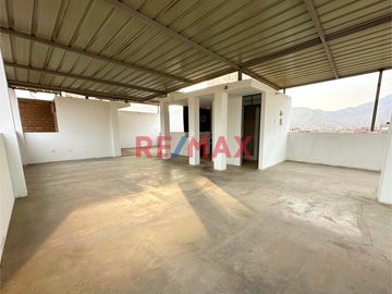 ¡Oportunidad Única de Inversión! Edificio en venta en la URB. CANTO REY - SJL