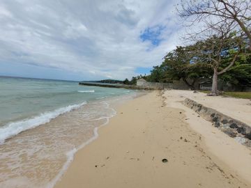 BEACHFRONT PARADISE IN BADIAN