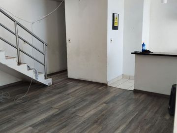Luminoso duplex de 3 dormitorios en venta, San Miguel