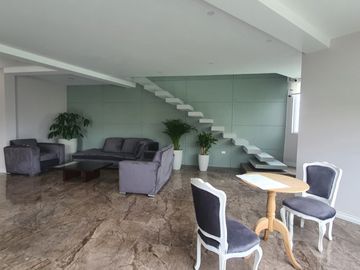 Venta Casa Moderna en Cumbayá Urbanización Yanazarapata, 277 m² útil,  total 451 m2, Precio $310.000