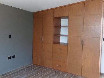 Vendo casa en fraccionamiento valle del angel cerca galerías serdán, BINE y CAPU