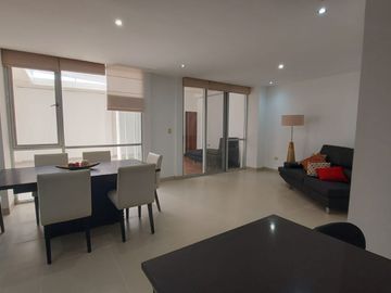 Samborondon, venta de lindo departamento 2 dormitorios con patio