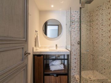 Departamento de 2 Recamaras en Venta en Singular Joy en Playa del Carmen