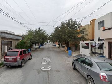 Casa En Venta, Col. Los fresnos, Reynosa Tamaulipas, Remate Bancario