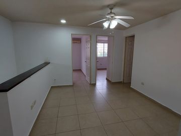 SE VENDE CASA EN MISION DE ANAHUAC, ESCOBEDO