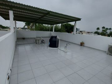 SE VENDE CASA EN MISION DE ANAHUAC, ESCOBEDO
