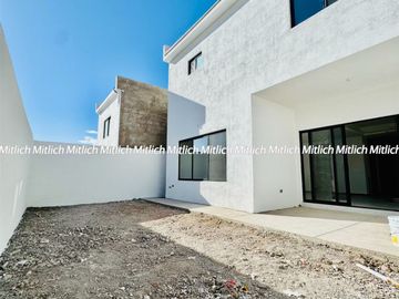 Casa en venta fraccionamiento Bosque Real $6,600,000.