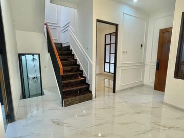 Rumah Dijual Ready Baru 2 Lantai Murah Dekat Stasiun LRT Jatimulya Bekasi Timur Nego