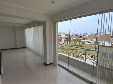 Triplex de estreno con piscina en Punta Hermosa – ¡Vive frente a parque!