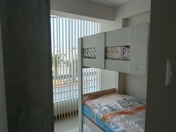 Triplex de estreno con piscina en Punta Hermosa – ¡Vive frente a parque!