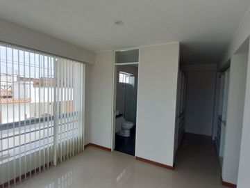 Triplex de estreno con piscina en Punta Hermosa – ¡Vive frente a parque!