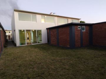 CASA EN VENTA FRACC. BOSQUE DE LAS FUENTES CALIMAYA A 13 MINUTOS GALERIAS METEPEC