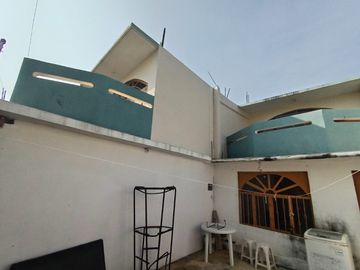 Casa en Acapulco col. Los Lirios cerca de carretera