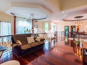 Exquisite Home with Grand Features and Outdoor Bliss in Maria Luisa Park
