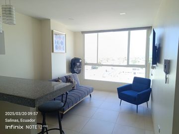 VENDO DEPARTAMENTO EN EDIFICIO  CAMBORIU SUITES ,SALINAS, SANTA ELENA