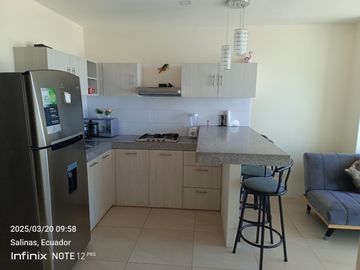 VENDO DEPARTAMENTO EN EDIFICIO  CAMBORIU SUITES ,SALINAS, SANTA ELENA