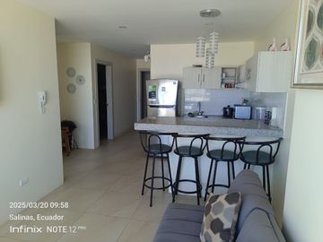 VENDO DEPARTAMENTO EN EDIFICIO  CAMBORIU SUITES ,SALINAS, SANTA ELENA