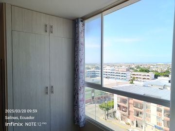 VENDO DEPARTAMENTO EN EDIFICIO  CAMBORIU SUITES ,SALINAS, SANTA ELENA
