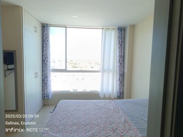 VENDO DEPARTAMENTO EN EDIFICIO  CAMBORIU SUITES ,SALINAS, SANTA ELENA