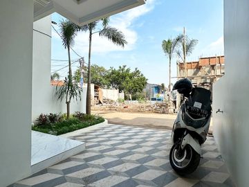 For Sale Houses in an American Classic Cluster in Jagakarsa, South Jakarta