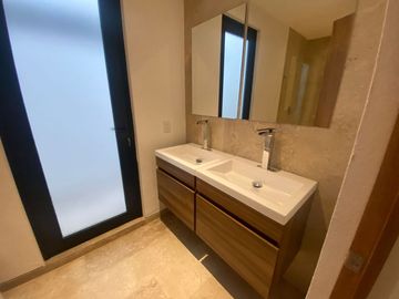 CASA EN VENTA EN ZAKIA