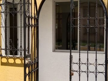 VENTA de DEPARTAMENTO REMODELADO EN EL OLIMPO EN TOLUCA, POR PILARES Y TECNOLOGICO