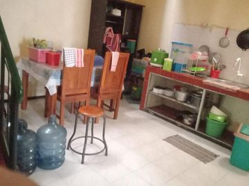 Rumah 1,5 Lantai Gkb Manyar Gresik