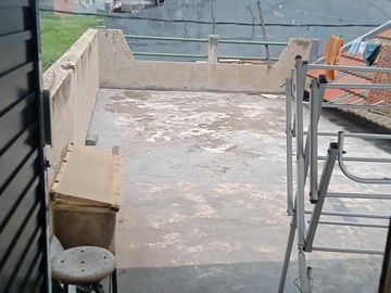 Rumah 1,5 Lantai Gkb Manyar Gresik