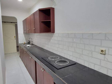 Rumah Dijual di Cimandiri Bintaro Bagus dan ada kolam renang