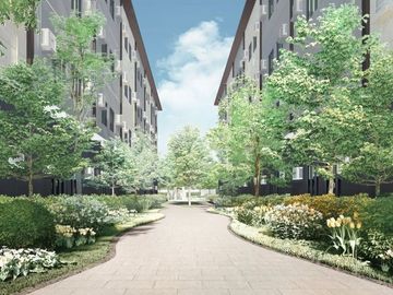 CALM RESIDENCES NEAR SLEX AND ENCHANTED KINGDOM