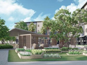 CALM RESIDENCES NEAR SLEX AND ENCHANTED KINGDOM