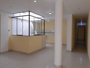 ALQUILER DEPARTAMENTO CHOSICA COOP. PABLO PATRON 2DO PISO S/COCHERA