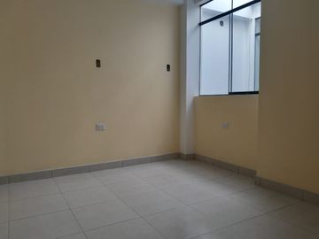 ALQUILER DEPARTAMENTO CHOSICA COOP. PABLO PATRON 2DO PISO S/COCHERA