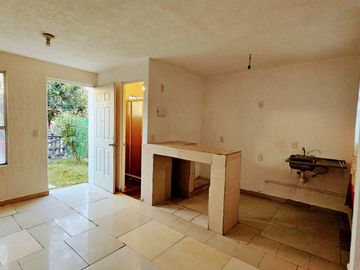 Brisas del Campestre | Casa 1 recámara renovada | Oportunidad | Casa en Venta | León Gto