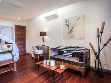 For Sale: Luxurious 4-Bedroom Villa in Central Seminyak Near the Beach – Perfect for Investment