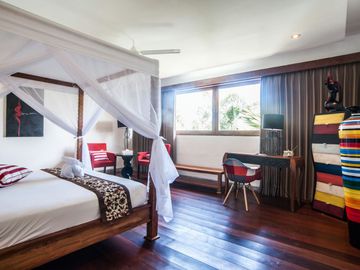 For Sale: Luxurious 4-Bedroom Villa in Central Seminyak Near the Beach – Perfect for Investment